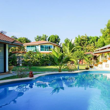 Tina'S Living Paradise - Guesthouses With Private Pool Ban Phe Zewnętrze zdjęcie