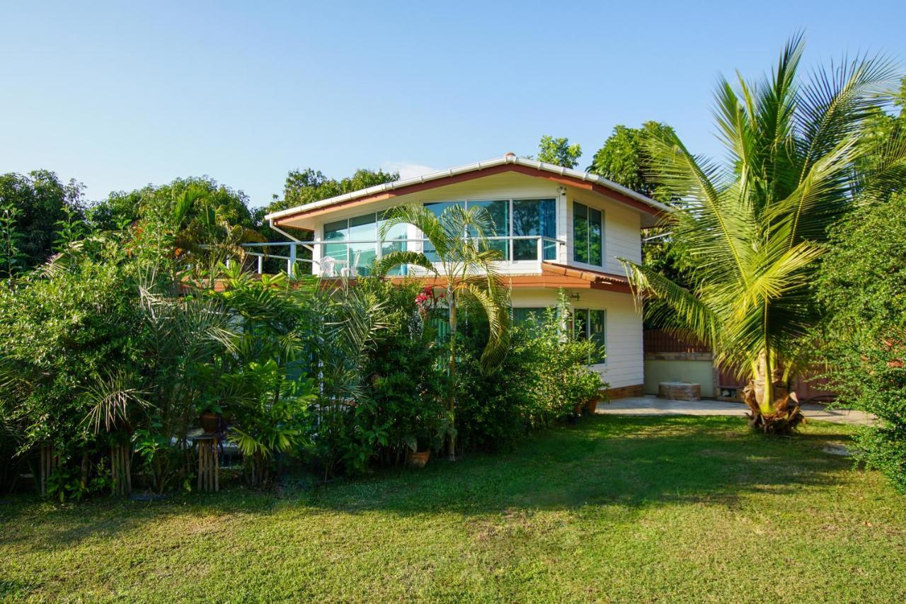 Tina'S Living Paradise - Guesthouses With Private Pool Ban Phe Zewnętrze zdjęcie