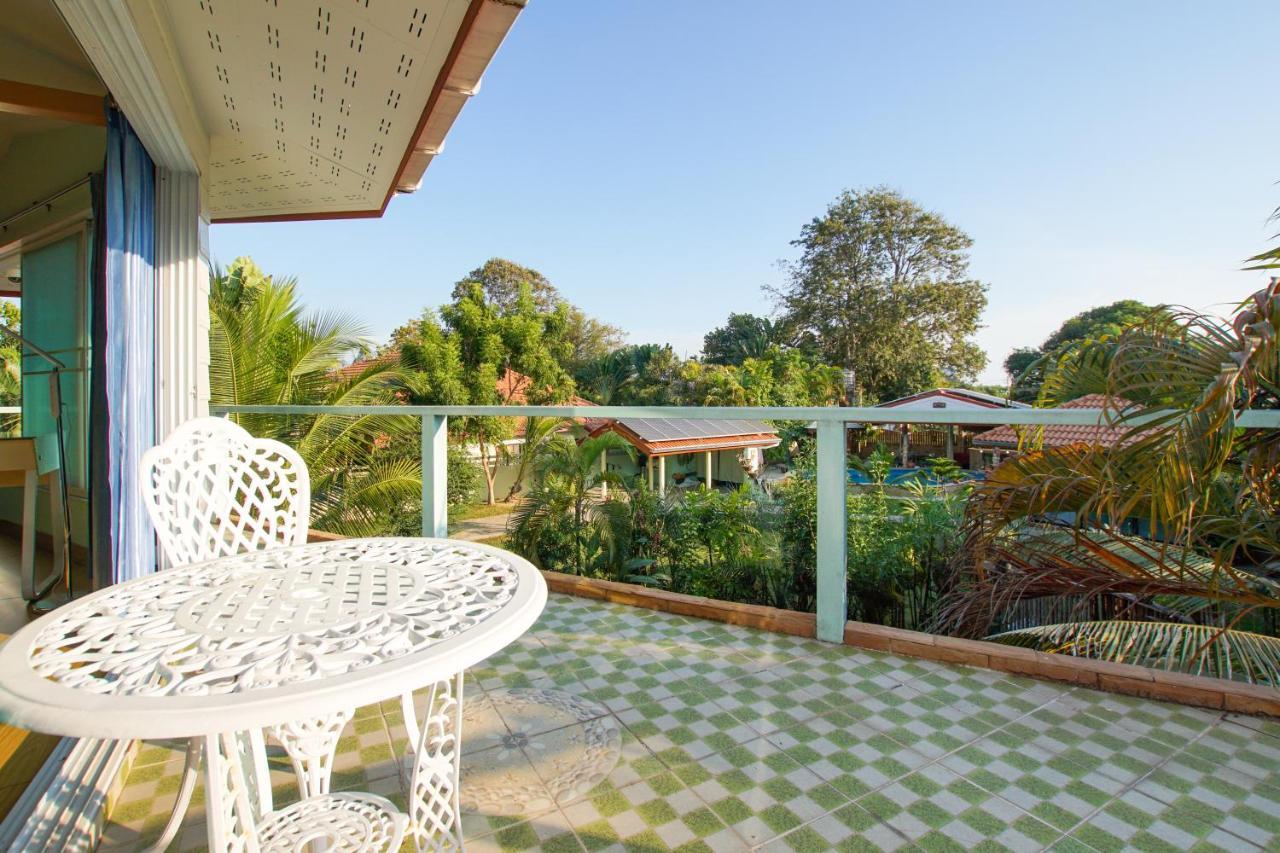 Tina'S Living Paradise - Guesthouses With Private Pool Ban Phe Zewnętrze zdjęcie